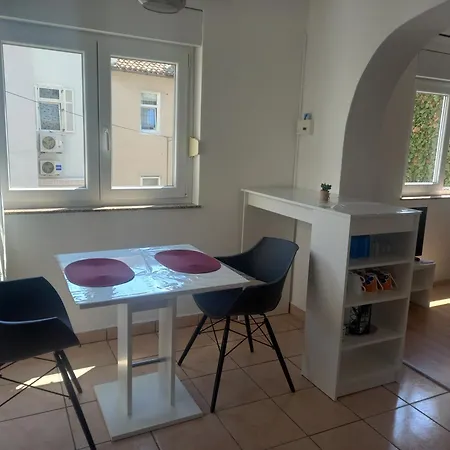 Apartment Iris I Ana *