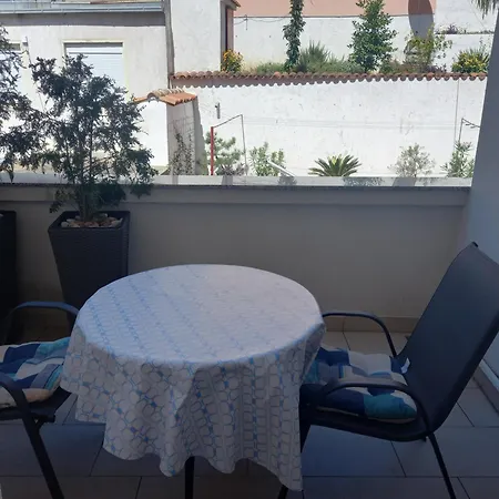 아파트 Iris I Ana