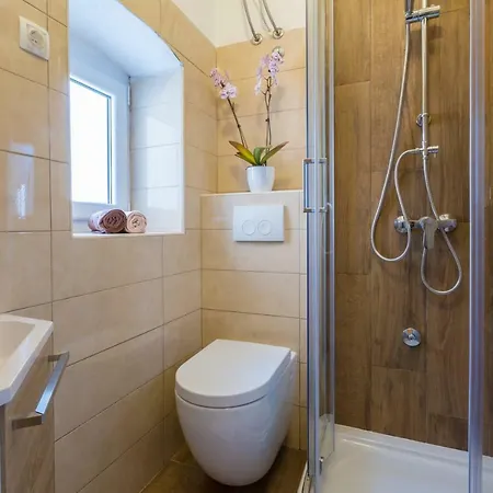 Iris I Ana * קריקווניצה