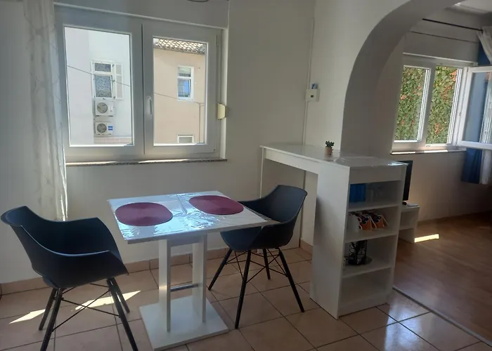Apartament Iris I Ana *